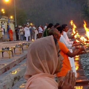Morning Ganga Aarti at Har Ki Pauri, Haridwar code:2004